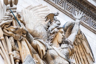 Paris, Fransa 'daki Zafer Takı' nda 