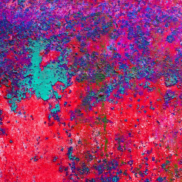 Textura de fundo colorido brilhante abstrato de ferro velho com pintura de descascamento. foto quadrada com espaço de cópia para texto — Fotografia de Stock