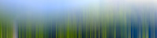 Texture astratta sfondo sfocato con strisce verticali di diverse sfumature di verde — Foto Stock