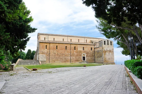 Opatství San Giovanni in Venere v Fossacesia (Itálie) — Stock fotografie