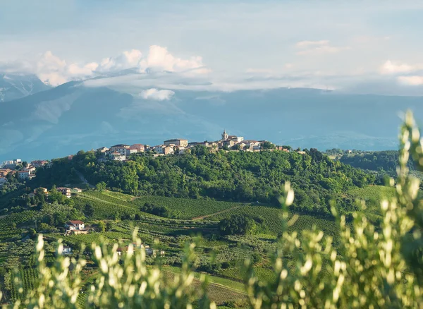 Klein dorpje genaamd Villamagna provincie Chieti (Italië) — Stockfoto