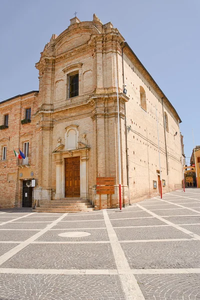 Saint Francesco-kyrkan i Bucchianico (Italien) — Stockfoto