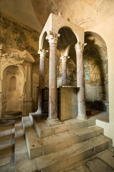 Antiguo Altar Del Milagro Completamente Piedra Dentro Catedral Bolsena Italia —  Fotos de Stock