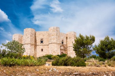 Andria, İtalya - 18 Haziran 2021: Swabia Frederick II Castel del Monte, Puglia 'da hiç kimse olmadan