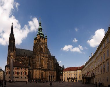 Prag Kalesi meydanda San Vito.