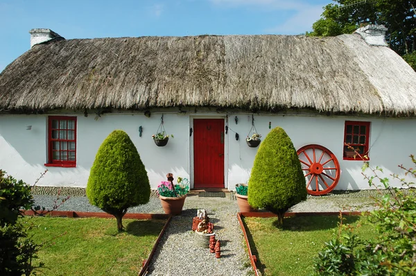 Casa típica da Irlanda — Fotografia de Stock