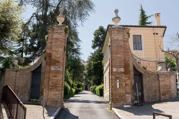 Pontificial 신학교 Abruzzo 및 몰리 세 주 — 스톡 사진