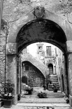 Santo Stefano di Sessanio (İtalya)