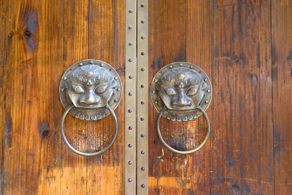 Chinese Traditional Beast Head Knocker — Stock Photo, Image