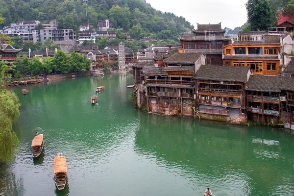 Tuojiang rivier in Fenghuang, China — Stockfoto