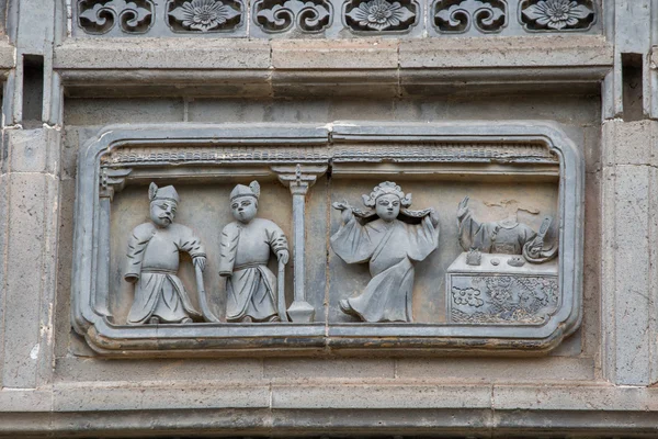 Schnitzkunst auf Ziegelsteinen — Stockfoto