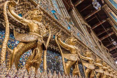 wat phra kaew, bangkok, Tayland altın garuda