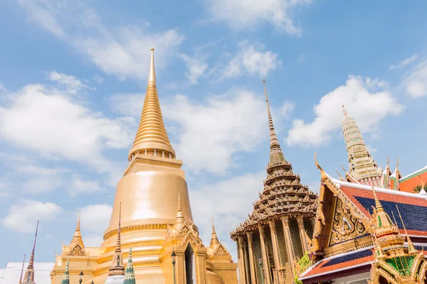 Wat Phra Kaew, Temple of the Emerald Buddha, Bangkok, Thailand — Stock Photo, Image