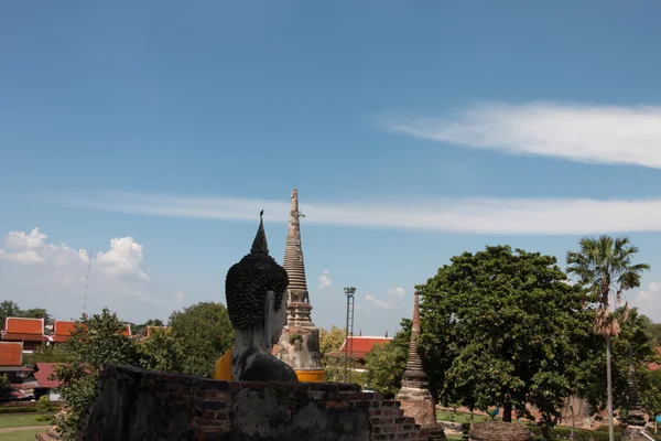 Estado de Buda em Wat Yai Chaimongkol, Ayutthaya, Tailândia — Fotografia de Stock