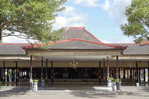 Bangsal Kencana, jeden sál uvnitř paláce Yogyakarta — Stock fotografie