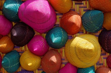 Renkli koni dokuma bambu bileşimi