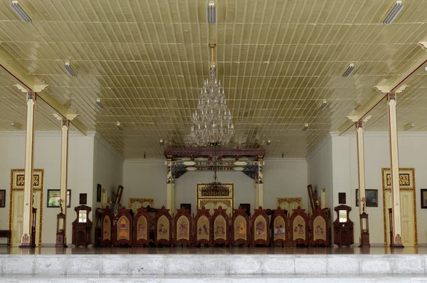 Bangsal sewatama, o salão principal do palácio pakualaman, yogyakarta — Fotografia de Stock