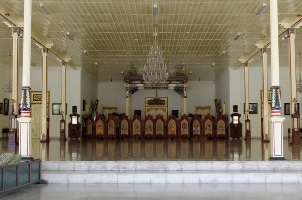 Bangsal sewatama, o salão principal do palácio pakualaman, yogyakarta — Fotografia de Stock