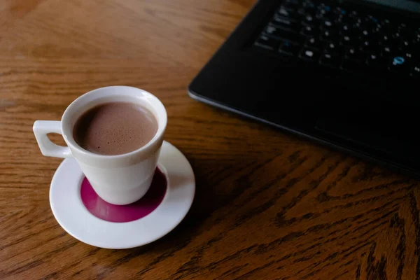 Delicious Hot Chocolate Brown Table One Computer Accompanying — Stock Photo, Image