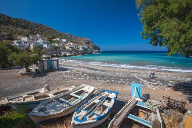 Eleonas bölgesindeki vahşi sahil.