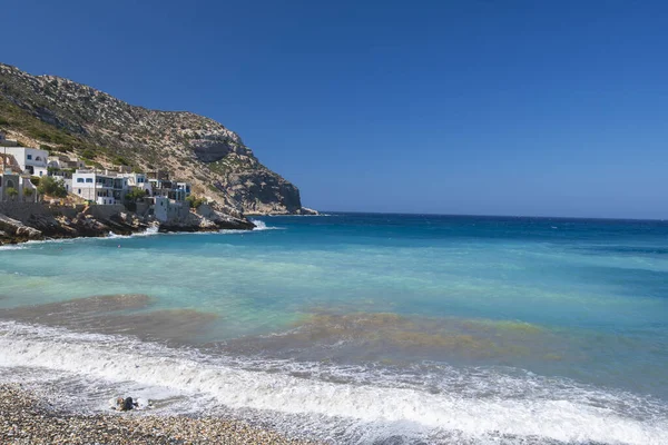 Eleonas bölgesindeki vahşi sahil.