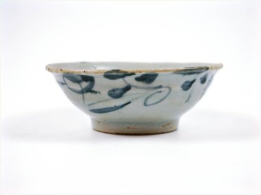 Yüzyıl Çin ihracat porselenleri beyaz arka planda izole edildi