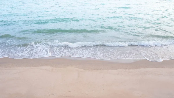 Sandstrand Mit Weißer See Weiche Welle Von Oben Für Die — Stockfoto