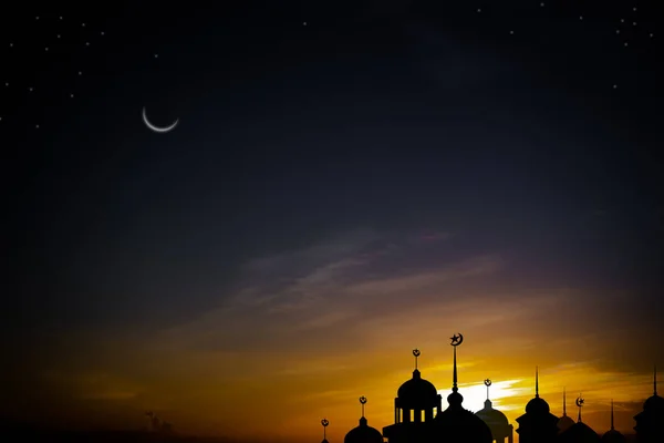 Symbole Religii Ramadan Kareem Meczety Kopuła Noc Zmierzchu Półksiężycem Ciemnym — Zdjęcie stockowe