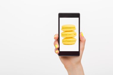 Cep macroons kişi gösteren resim
