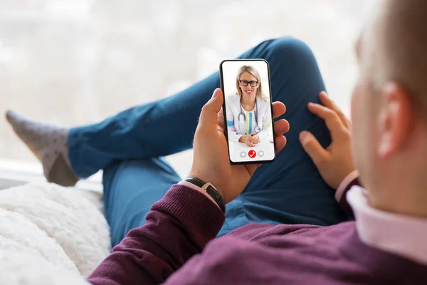 Man Talking Doctor Video Call — Stock Photo, Image