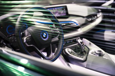 Bmw i8 iç görünümü.
