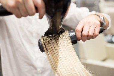 Kuaför darbe kurutma saç