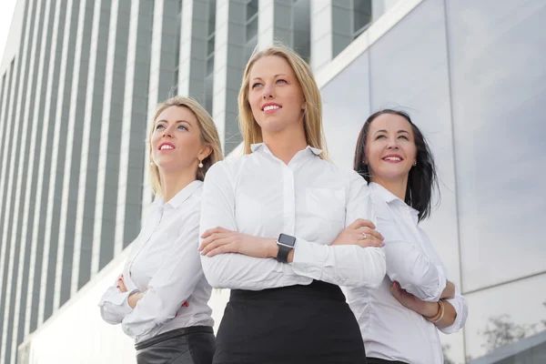 Mulheres de negócios felizes — Fotografia de Stock