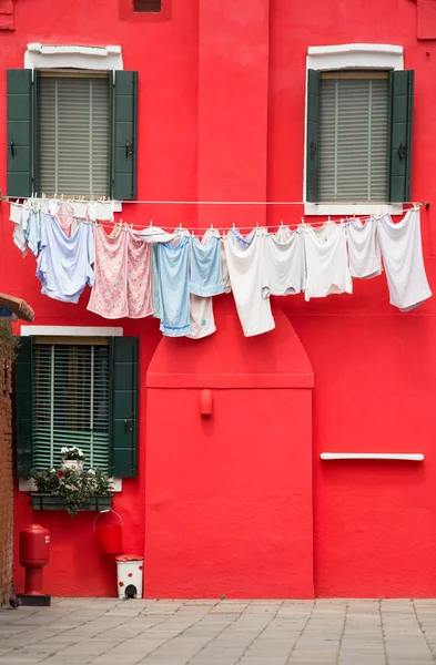Красочный дом в Италии — стоковое фото