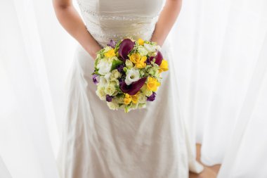 Gelin ve düğün buketi