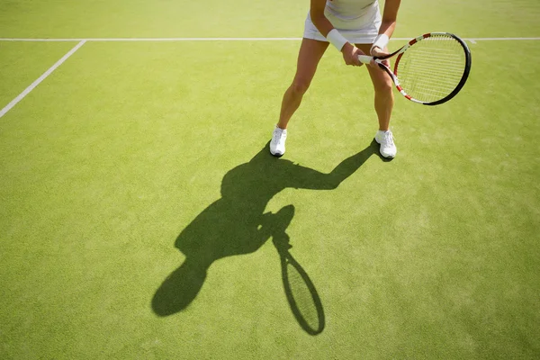 Teniszező a pályán — Stock Fotó