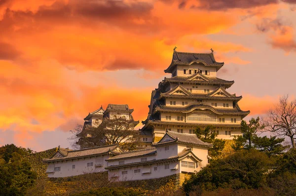 Japonya görkemli Himeji Kalesi. — Stok fotoğraf