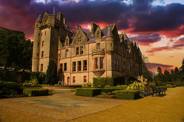 Tramonto del Castello di Belfast in Irlanda del Nord . — Foto Stock