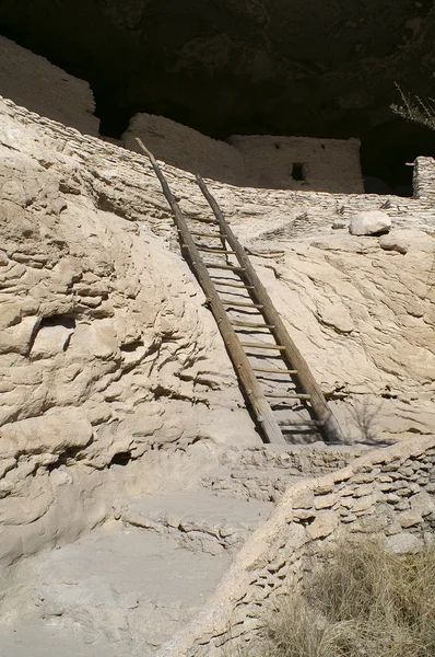 Cliff Dwellings — Stock Photo, Image