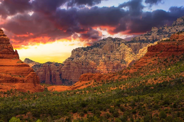 Sedona Arizona gündoğumu