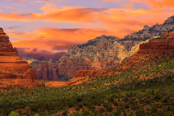 Sedona Arizona gündoğumu