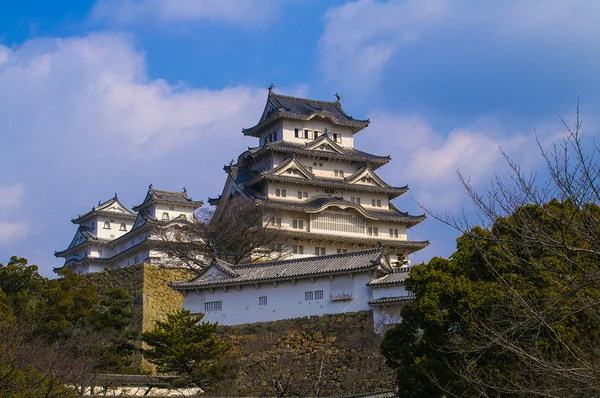 Japonya görkemli Himeji Kalesi — Stok fotoğraf