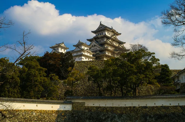 Japonya görkemli Himeji Kalesi — Stok fotoğraf