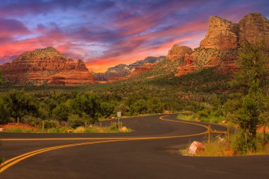 Sedona Arizona gündoğumu