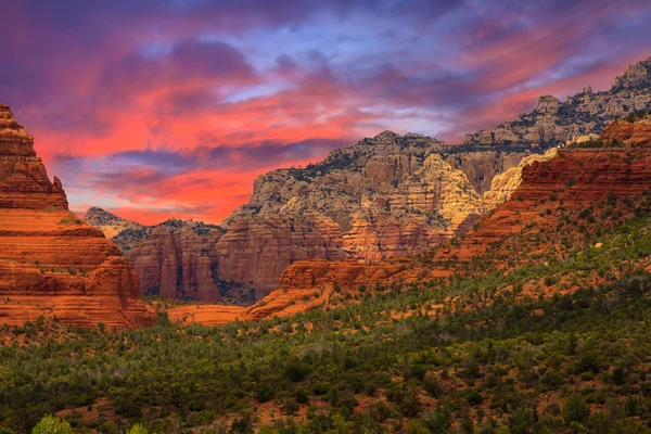 Sedona Arizona gündoğumu