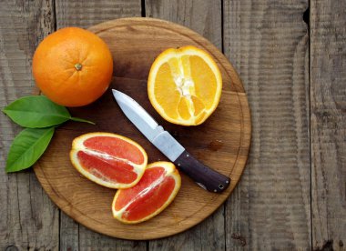 ahşap zemin üzerine portakal