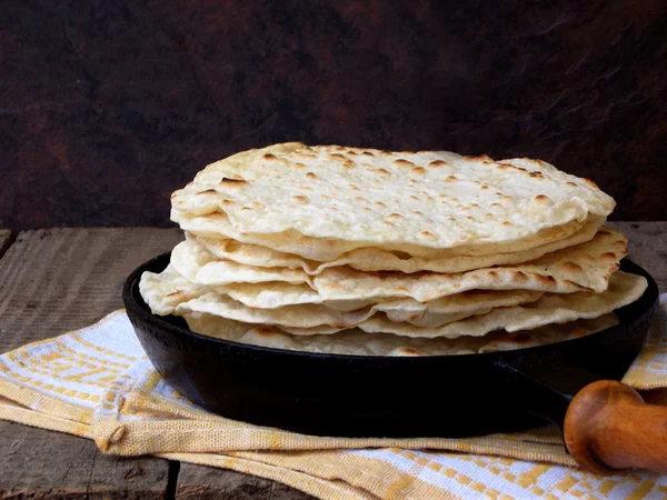 Flatbread and tortilla — Stock Photo, Image