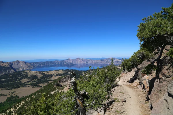 Lago del cráter —  Fotos de Stock