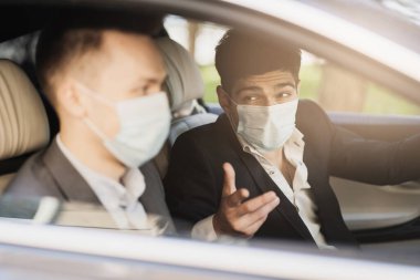 İş adamları yöneticileri ve koronavirüs, salgın, salgın, enfeksiyon