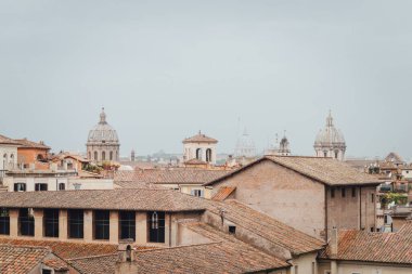 Bulutlu bir günde Roma 'nın panoramik manzarası. Görüntü Capitoline Hill Campidoglio, Lazio, İtalya